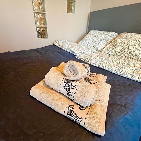 Apartament Roentgena 16 Przy Centrum Onkologii I Klinice Novum Varşova Dış mekan fotoğraf