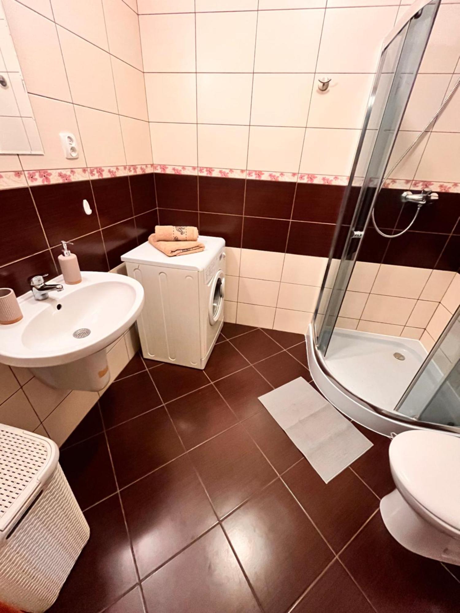 Apartament Roentgena 16 Przy Centrum Onkologii I Klinice Novum Varşova Dış mekan fotoğraf